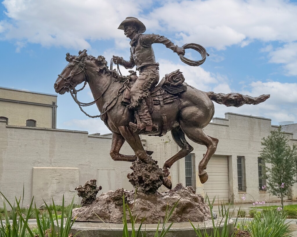 Roundup - Monument | Legacy Gallery Inc.